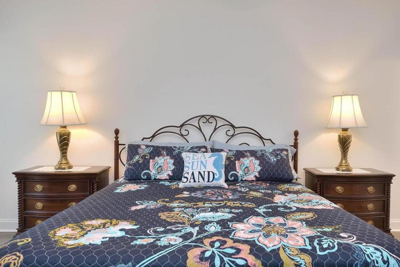 Villa Shrimp On The Barbee Oak Island Exterior foto