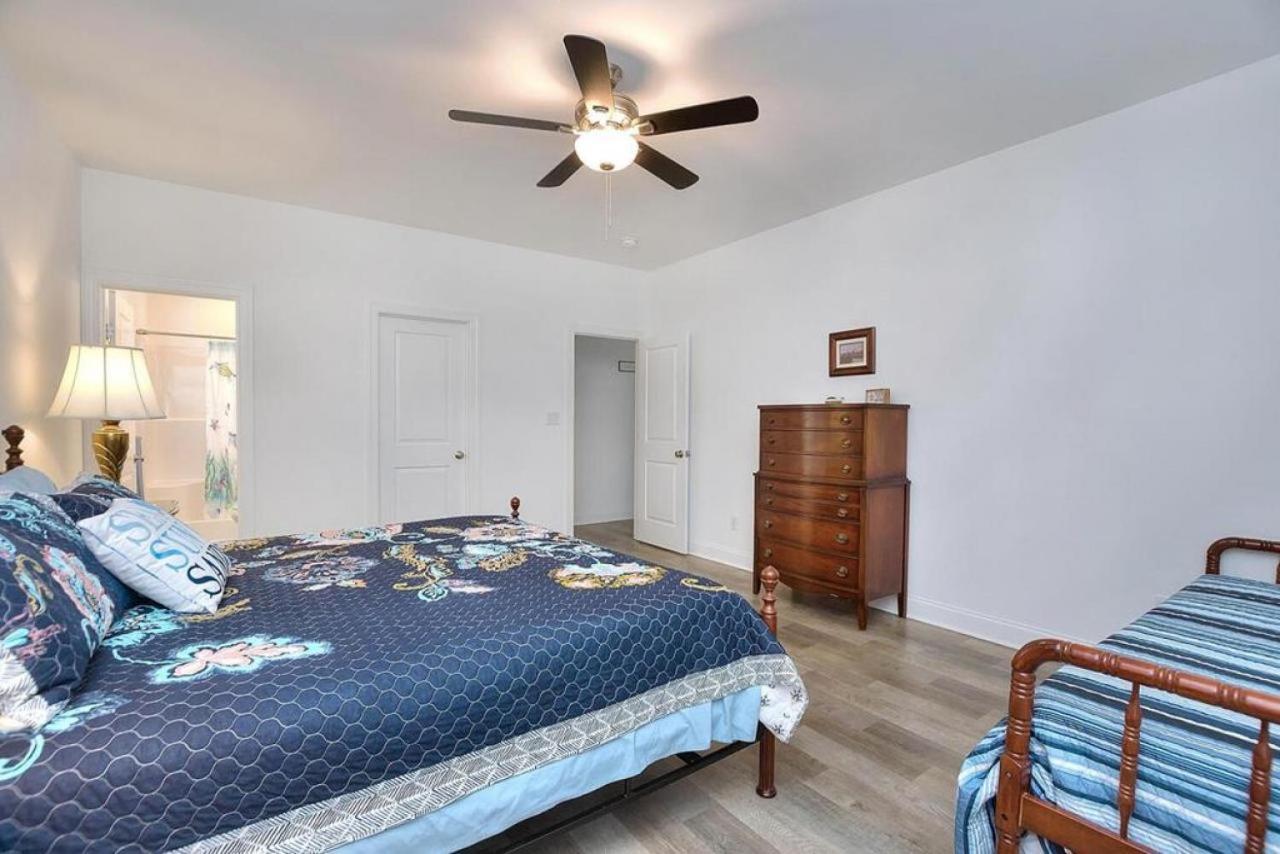 Villa Shrimp On The Barbee Oak Island Exterior foto