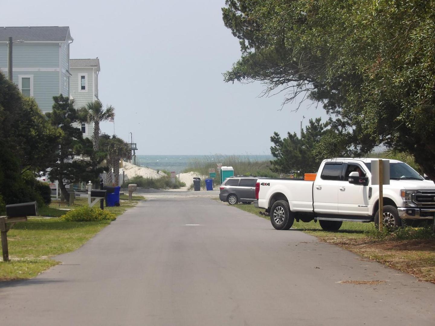 Villa Shrimp On The Barbee Oak Island Exterior foto